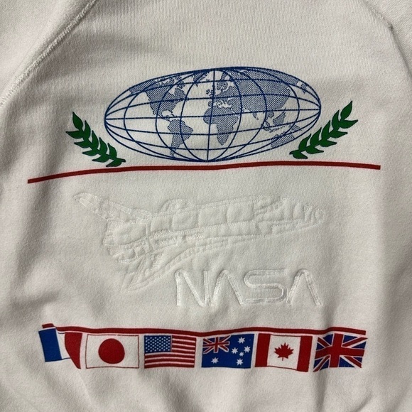 Vintage NASA  Crewneck Small - Picture 4 of 4